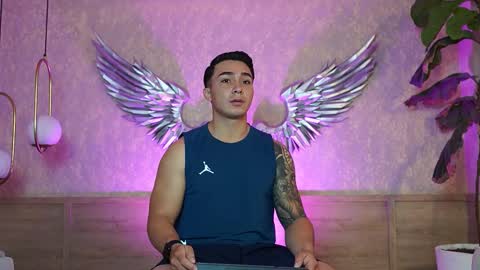 Snapshot of hunk_ryan chatting on 10.16.25 hunk_ryan online show from 10.16.25