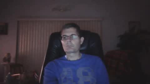 hunkmasclefad458 online show from 11.17.25