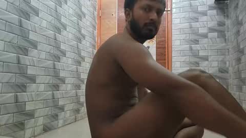 Snapshot of hunkyariyaan chatting on 09.15.25 Hunky Ariyaan online show from 09.15.25