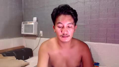 hunkylloyd online show from 04.04.26