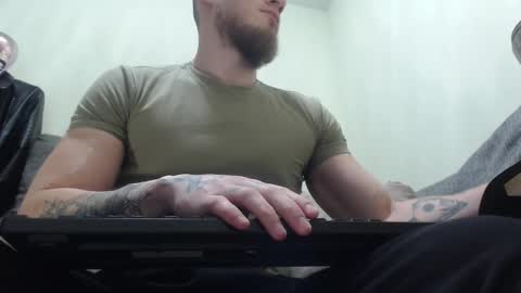 Snapshot of hunkytime chatting on 09.14.25  I AM NOT A DIRECTOR I AM THE BOSS            KINGDADDYSIRSTR8ALPHAMASTER online show from 09.14.25