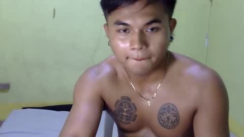 hunkyzeus online show from 10.16.25