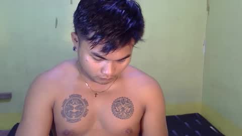 hunkyzeus online show from 10.19.25