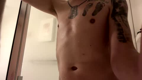 Snapshot of hunter301775 chatting on 02.09.25 Hunter online show from 02.09.25