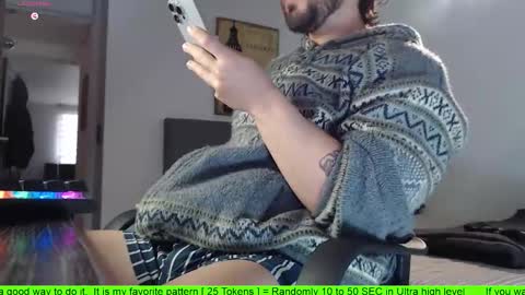 Snapshot of hunter_of_mn chatting on 10.03.25 online show from 10.03.25