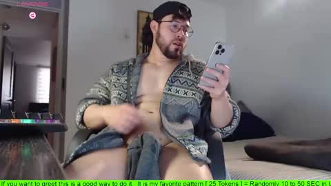 Snapshot of hunter_of_mn chatting on 10.08.25 online show from 10.08.25