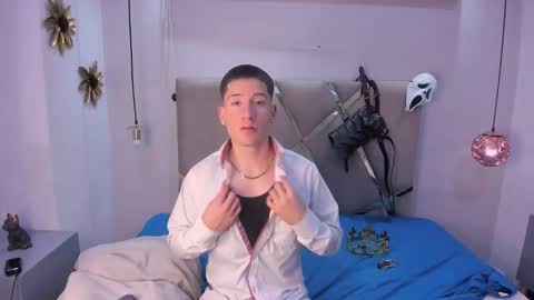 hunterheat_ online show from 10.10.25