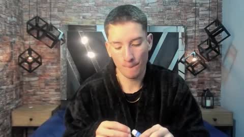 hunterheat_ online show from 12.04.25