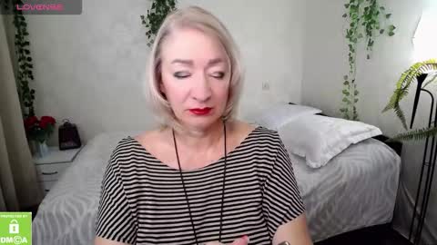 Irena online show from 10.12.25