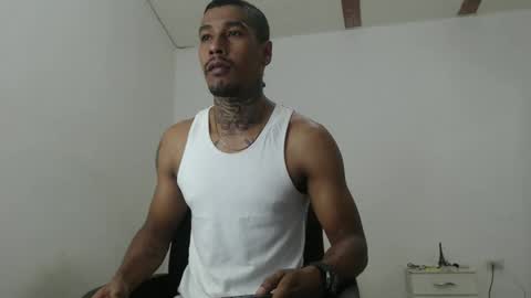 Snapshot of hunting_blondes chatting on 03.22.26 hunting_blondes online show from 03.22.26