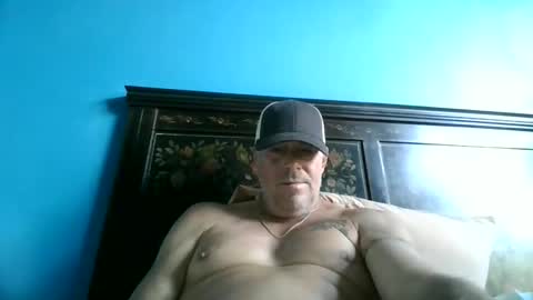 Snapshot of hunybager chatting on 10.24.25 hunybager online show from 10.24.25