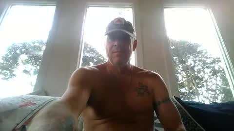 Snapshot of hunybager chatting on 11.19.25 hunybager online show from 11.19.25