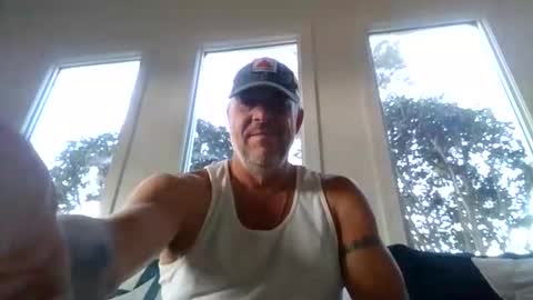 Snapshot of hunybager chatting on 12.01.25 hunybager online show from 12.01.25