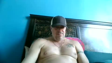 Snapshot of hunybager chatting on 02.13.26 hunybager online show from 02.13.26
