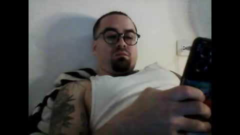 Snapshot of hurtadodirector chatting on 02.25.26 hurtadodirector online show from 02.25.26