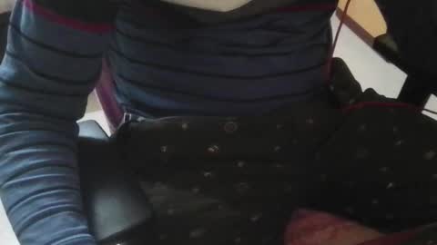 Snapshot of huxzizxhqnyx chatting on 10.31.25 CHAVI online show from 10.31.25