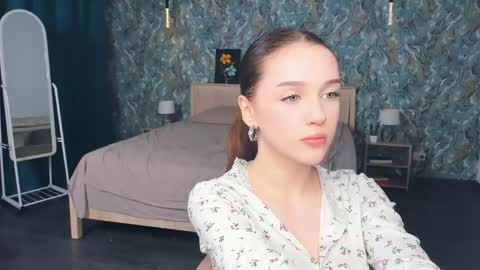 Lily online show from 06.08.26