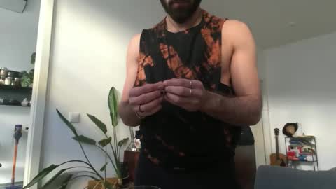 Snapshot of hydraengea chatting on 04.06.26 IVY online show from 04.06.26