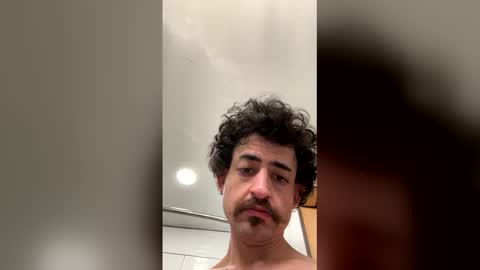 Snapshot of hydrakinglaser chatting on 03.20.26 hydrakinglaser online show from 03.20.26