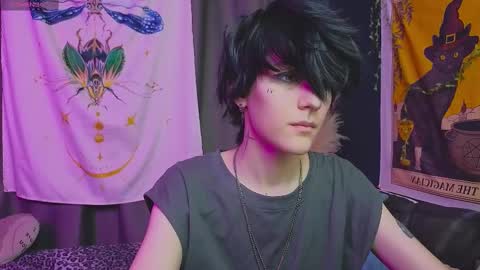 Snapshot of hyeon_jin chatting on 01.21.25 Hyeon Jin online show from 01.21.25