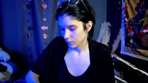 Snapshot of hyeon_jin chatting on 02.23.25 Hyeon Jin online show from 02.23.25