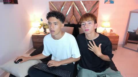 Son Hyunjin online show from 11.14.25