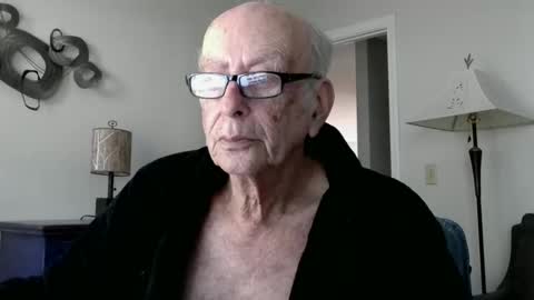 Snapshot of i12cuu12c2 chatting on 09.28.25 i12cuu12c2 online show from 09.28.25