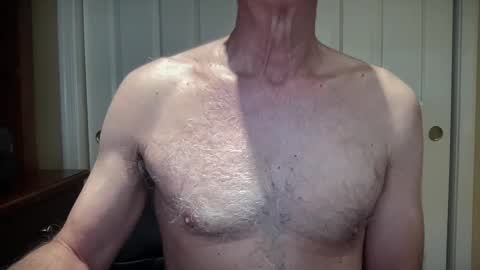 Snapshot of i8bgcq chatting on 12.31.24 The Talented Mr. DILFy online show from 12.31.24