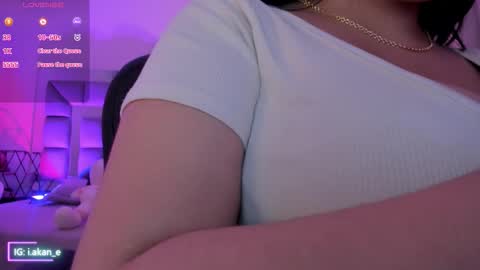 Akane online show from 10.24.25