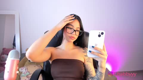 Snapshot of i_babbyyy chatting on 01.31.25 Helloouu im Abigail call me Abi MY NEW SHEDULE IS 1030PM online show from 01.31.25