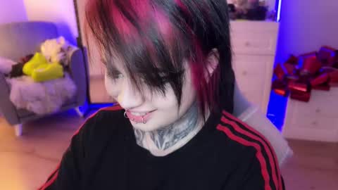 Snapshot of i_died_again chatting on 12.28.24 Asya  online show from 12.28.24