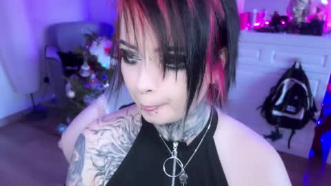 Snapshot of i_died_again chatting on 12.30.24 Asya  online show from 12.30.24