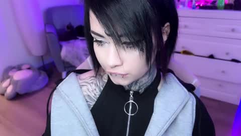 Snapshot of i_died_again chatting on 01.23.25 Asya  online show from 01.23.25