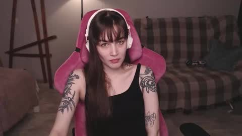 elisabeth online show from 11.21.25