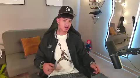 Light online show from 07.16.26