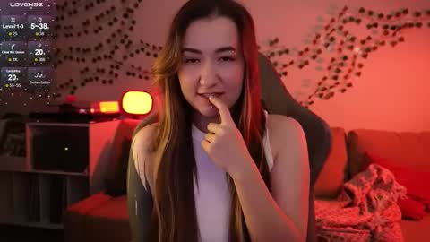 Snapshot of iam_meg chatting on 10.20.25 Meg  online show from 10.20.25