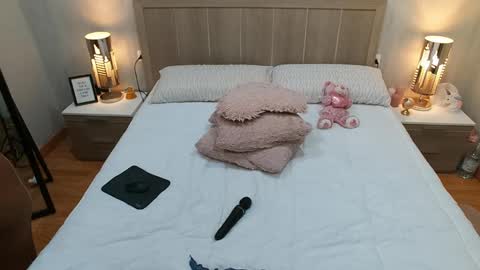 Crystal online show from 12.11.24