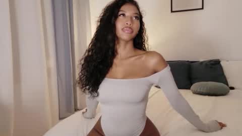 Crystal online show from 09.18.25