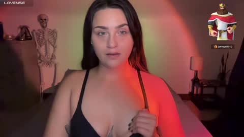 Snapshot of iamcrystalann chatting on 12.28.24 Crystal online show from 12.28.24