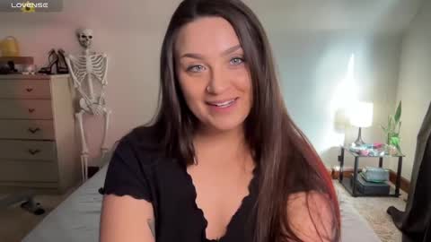 Snapshot of iamcrystalann chatting on 01.15.25 Crystal online show from 01.15.25