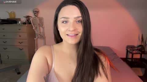 Snapshot of iamcrystalann chatting on 01.30.25 Crystal online show from 01.30.25