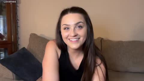 Snapshot of iamcrystalann chatting on 02.08.25 Crystal online show from 02.08.25