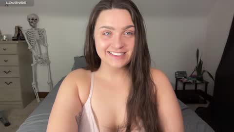 Snapshot of iamcrystalann chatting on 02.19.25 Crystal online show from 02.19.25