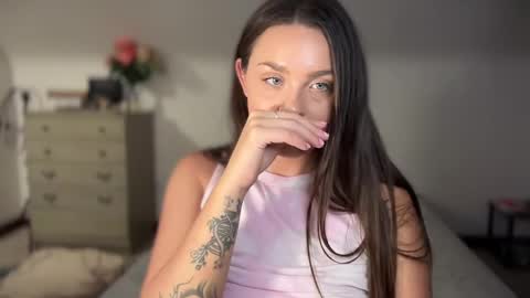 Snapshot of iamcrystalann chatting on 09.09.25 Crystal online show from 09.09.25