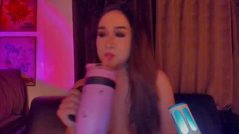 Miss Jazzmine online show from 12.19.25