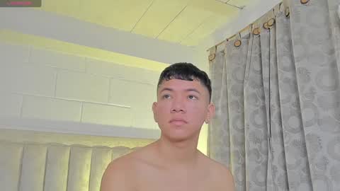 Juliiiiian online show from 01.28.25