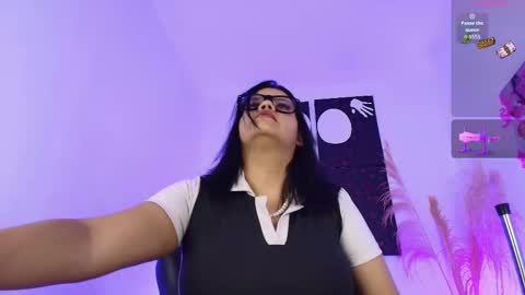 IM LOLA  online show from 10.16.25