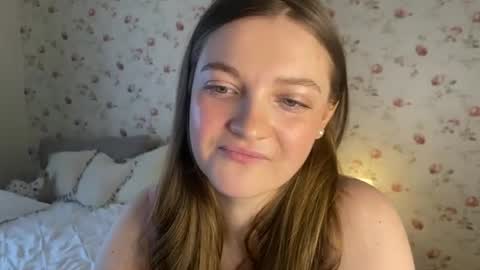 Lovenda psss i uploaded new solo porn in my bio - check it and enjoy online show from 02.14.25