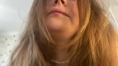 Lovenda psss i uploaded new solo porn in my bio - check it and enjoy online show from 02.21.25