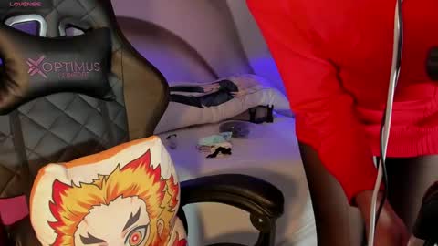 Snapshot of iamnayuta chatting on 02.16.25 Nayuta online show from 02.16.25